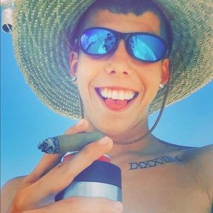 Meet your Posher, Austin